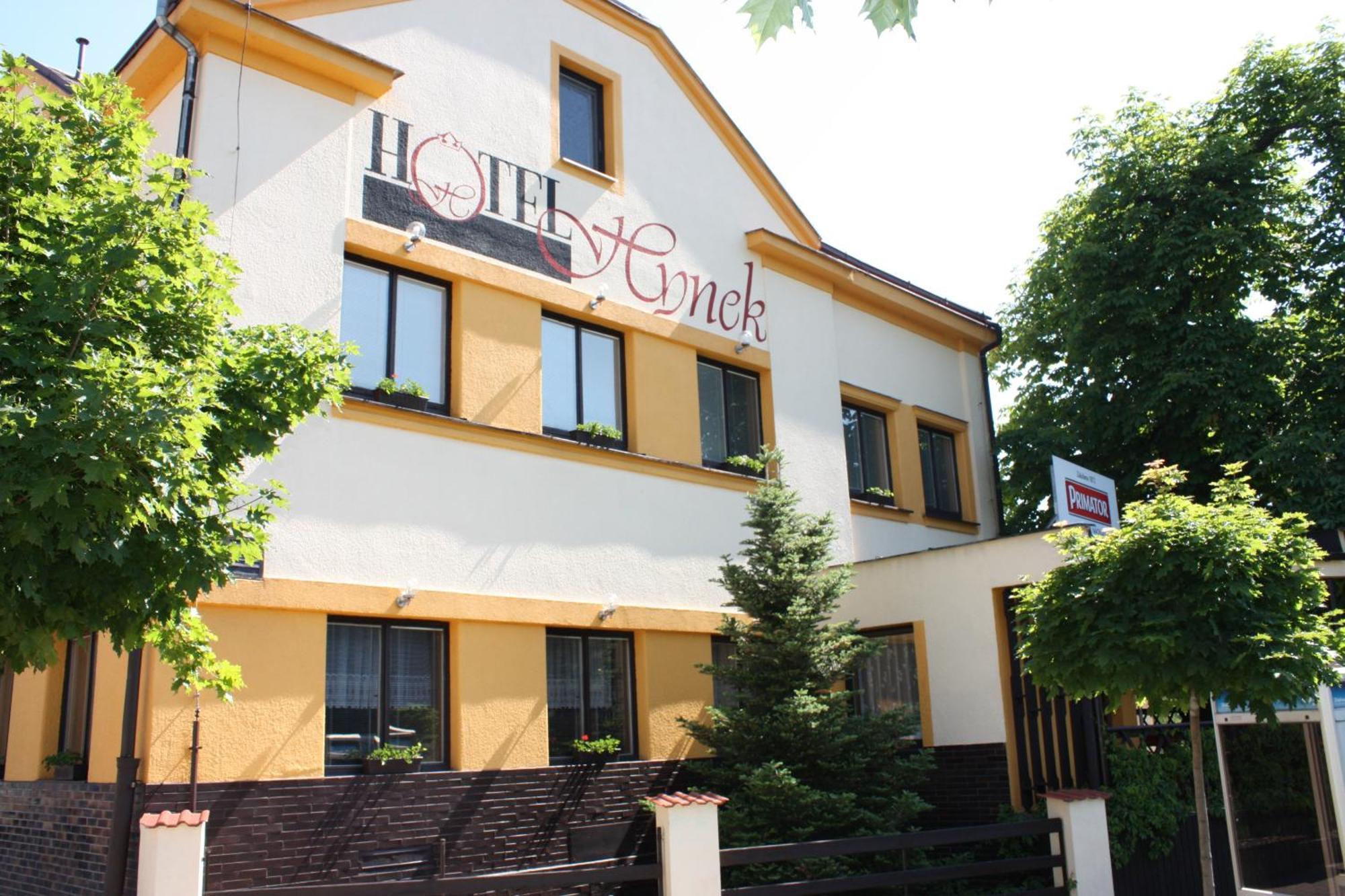 Hotel Hynek Náchod Exteriör bild