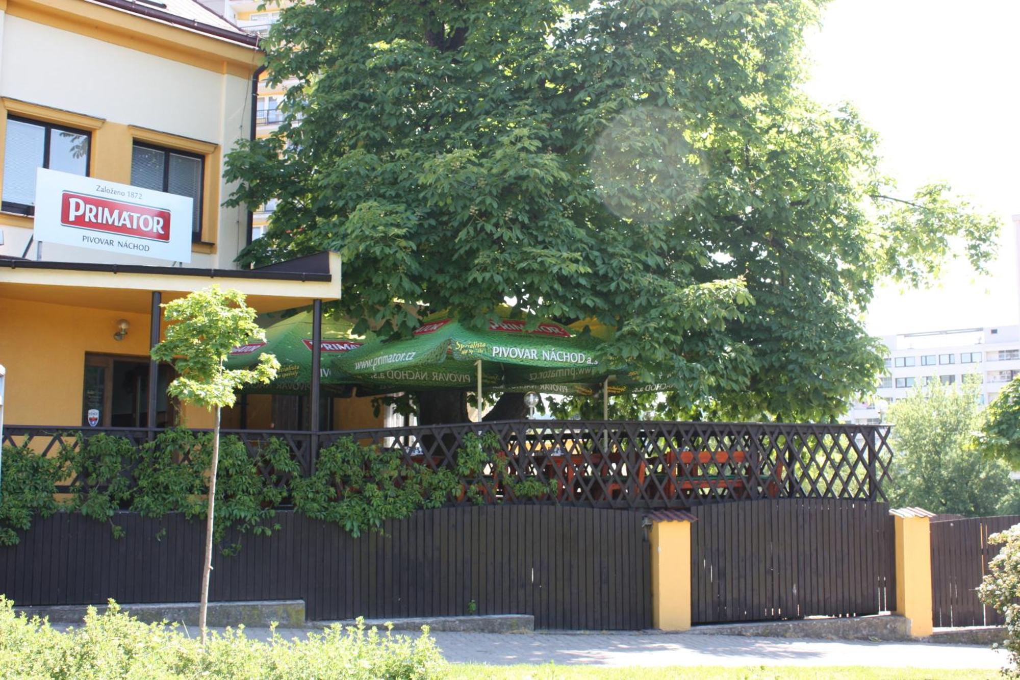 Hotel Hynek Náchod Exteriör bild