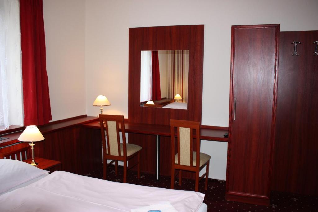 Hotel Hynek Náchod Exteriör bild
